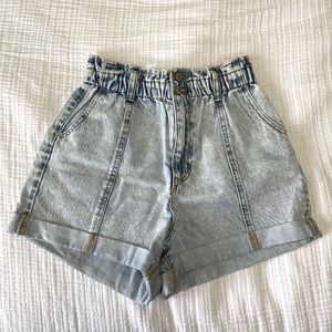 *Never Worn* Forever 21 Size L High-Wasited Paper Bag Jean Shorts
